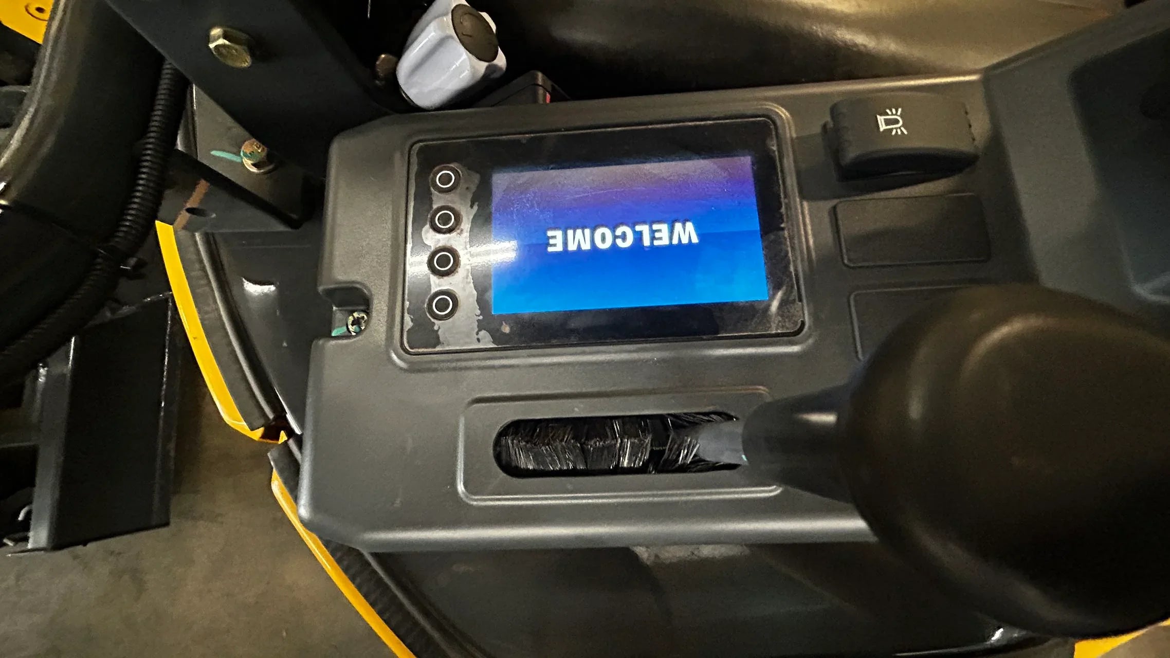 AGT-SE17SR 1.8 TON, KUBOTA Diesel Engine Mini Excavator