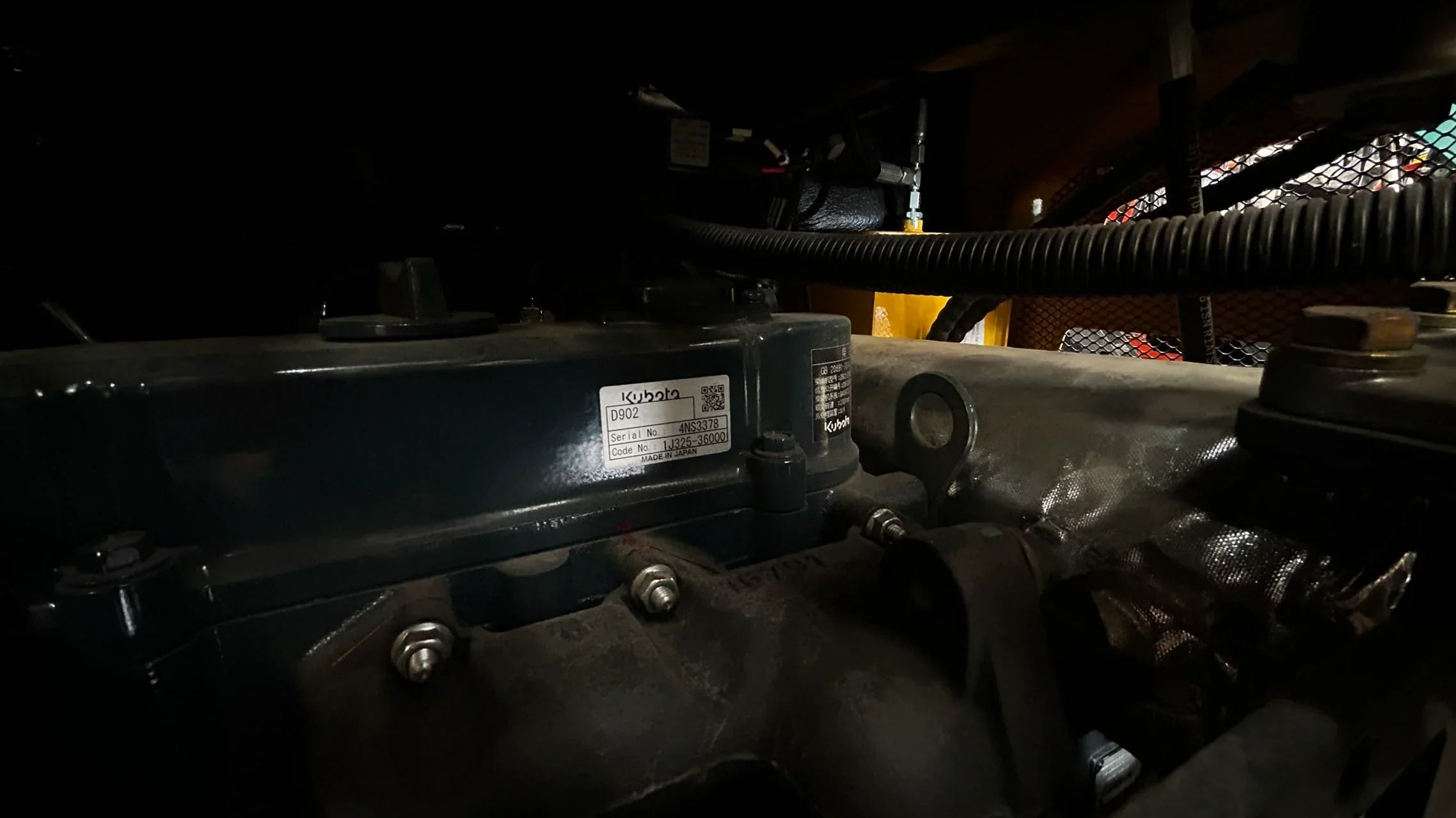 AGT-SE17SR 1.8 TON, KUBOTA Diesel Engine Mini Excavator