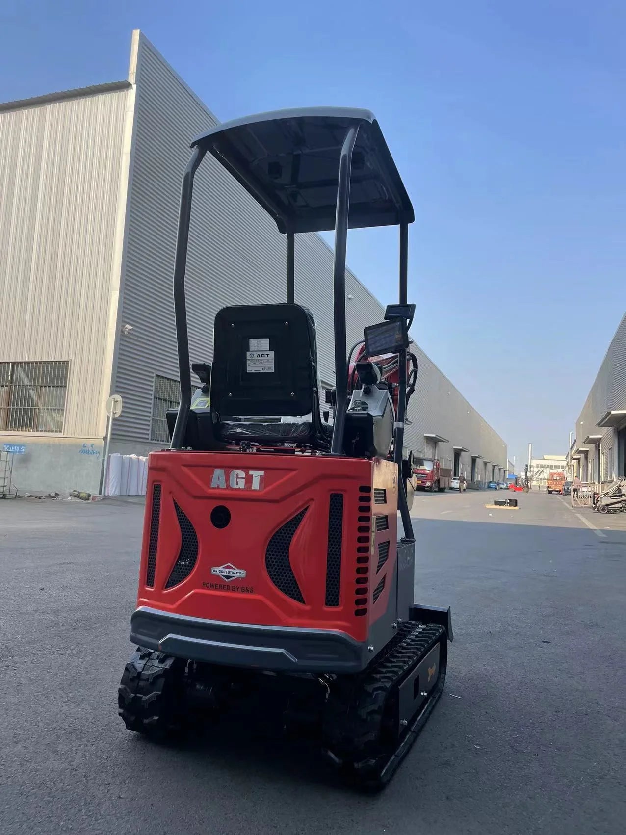 AGT Updated Model 1 Ton Mini Small Excavator, With Hydraulic Thumb and Pilot System, Dual Display and Swing Boom